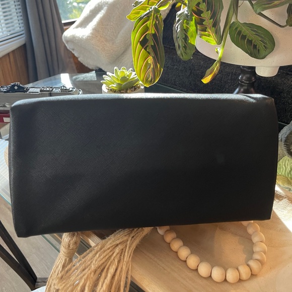 TAHARI Cosmetics Pyramid Case - Picture 3 of 14